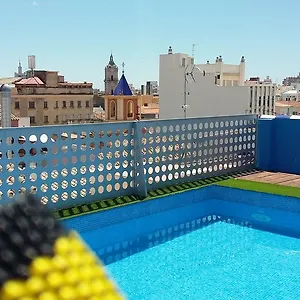 Homely Carreteria Con Piscina Apartment