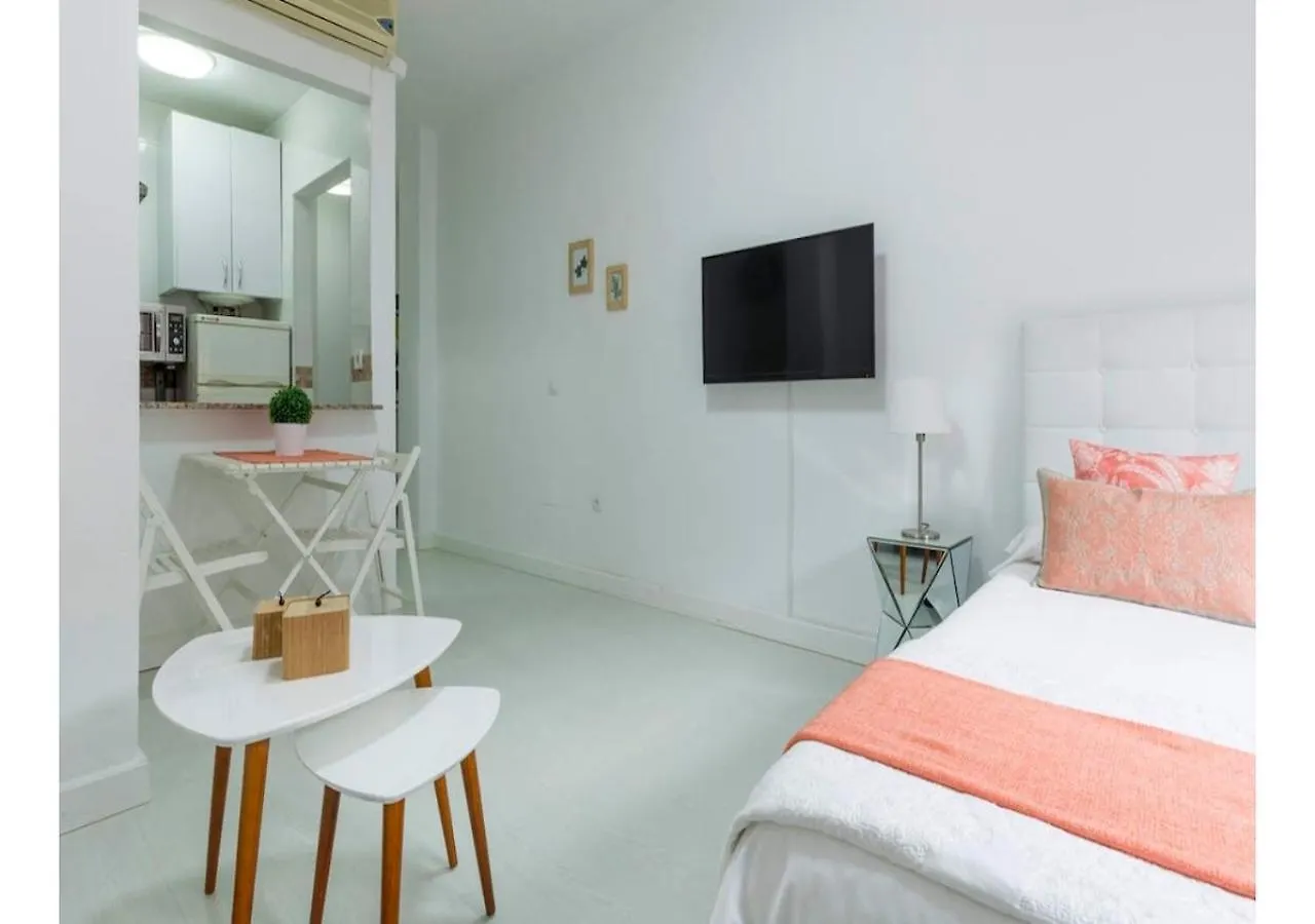 Lovely Studio At The City Heart! Málaga 0*,  İspanya