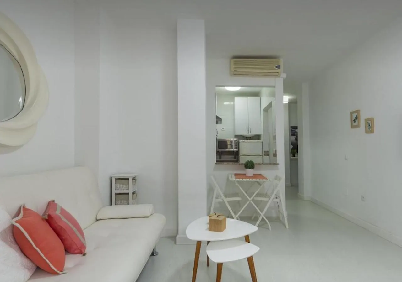 Lovely Studio At The City Heart! Málaga